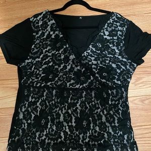 Brand New Without Tags short sleeve black lace floral top!